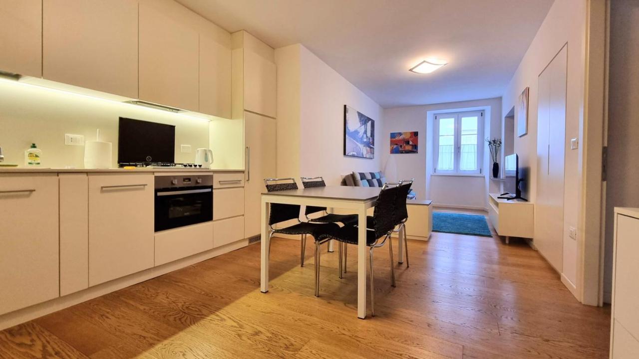 Roma 24 Apartment Trieste Luaran gambar